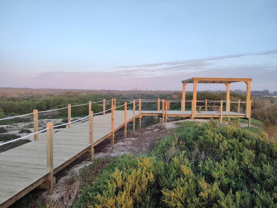 Marinha das Ondas Casa De Praia Acolhedora/ Cosy Beach House מראה חיצוני תמונה